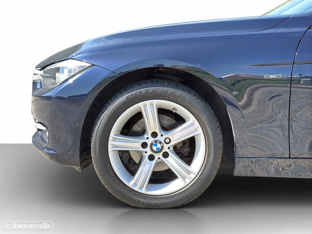 BMW 318 d Line Sport - 19