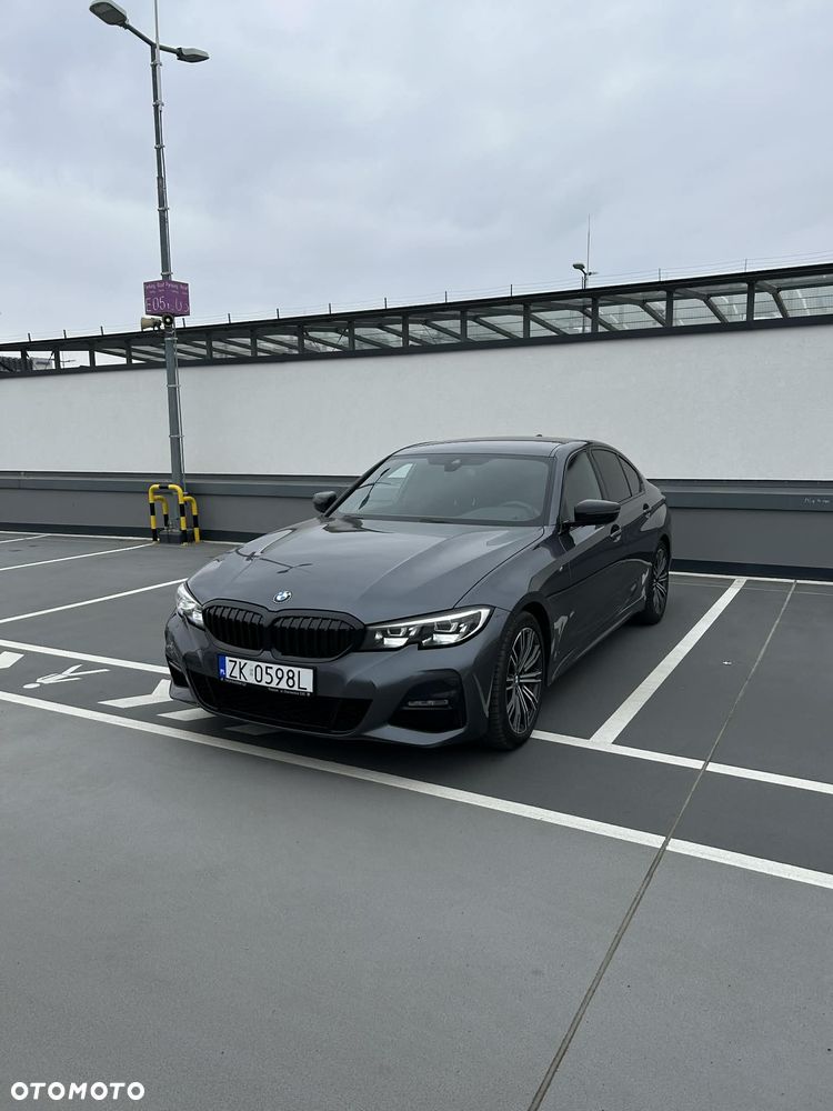 BMW Seria 3 320d M Sport - 1