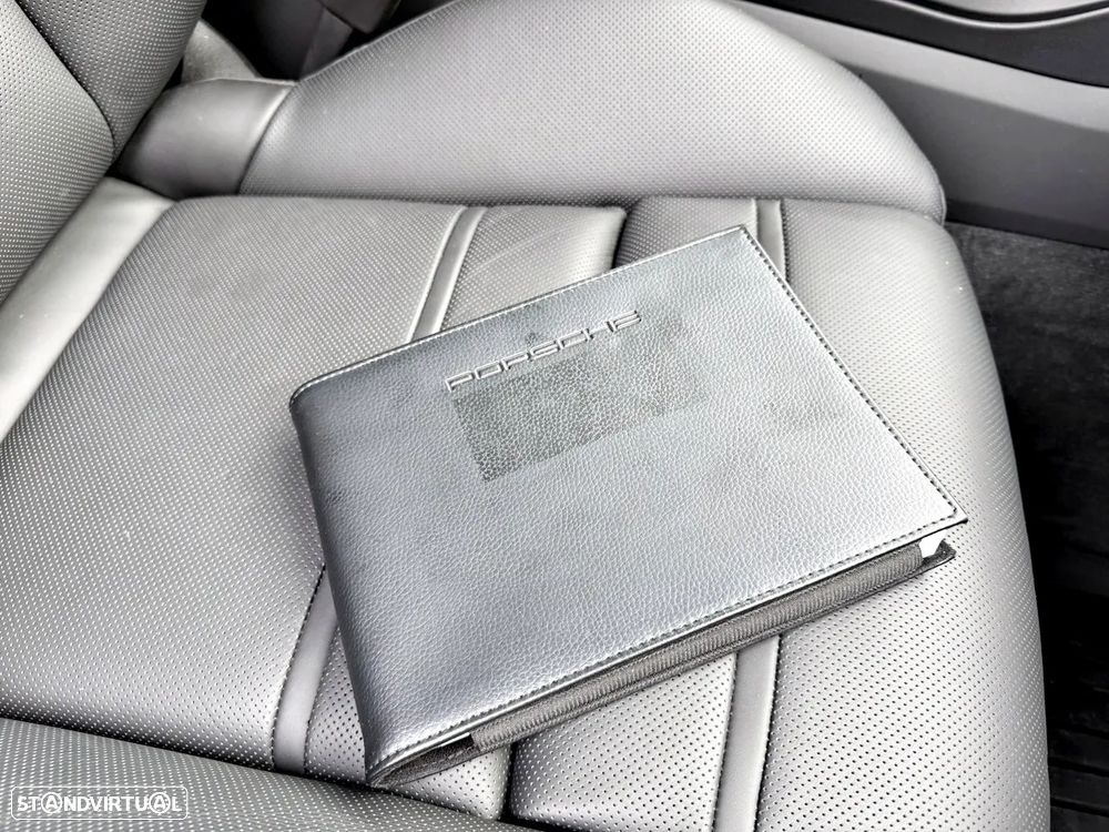 Porsche Cayenne Coupé Turbo - 32