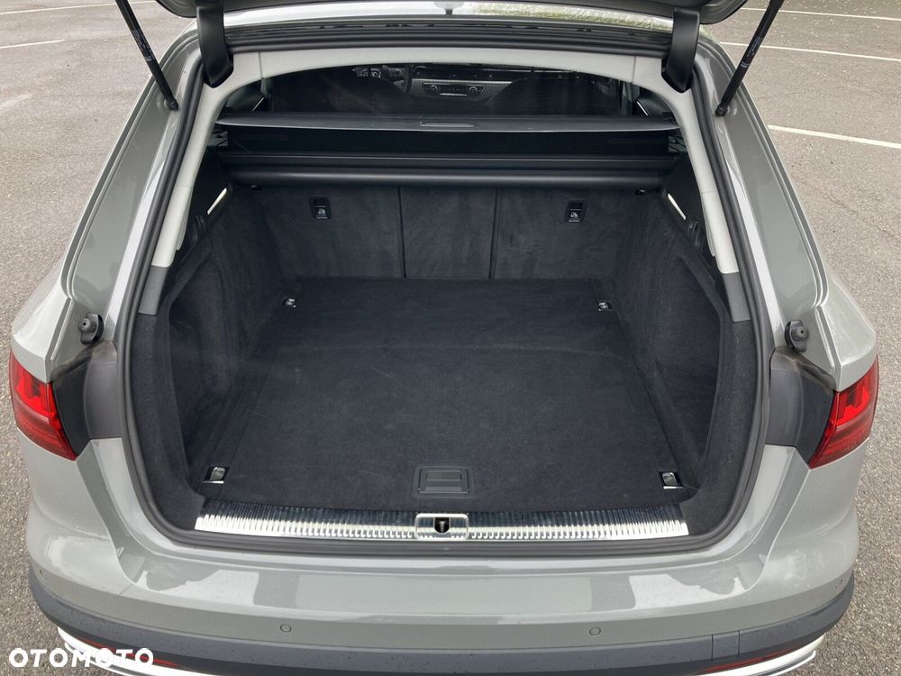 Audi A4 Allroad - 22