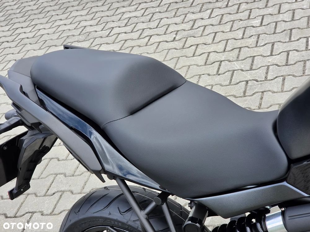 Kawasaki Versys 650 - 13