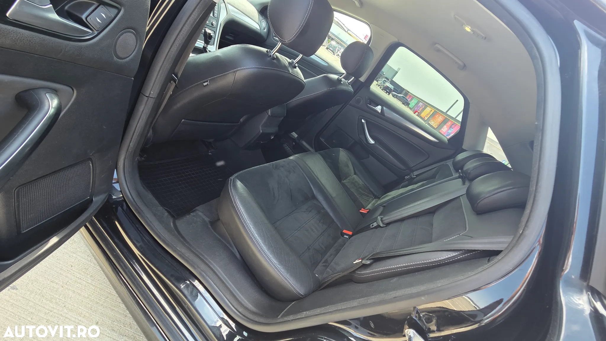 Ford Mondeo 2.0 TDCi Powershift Business Class - 9