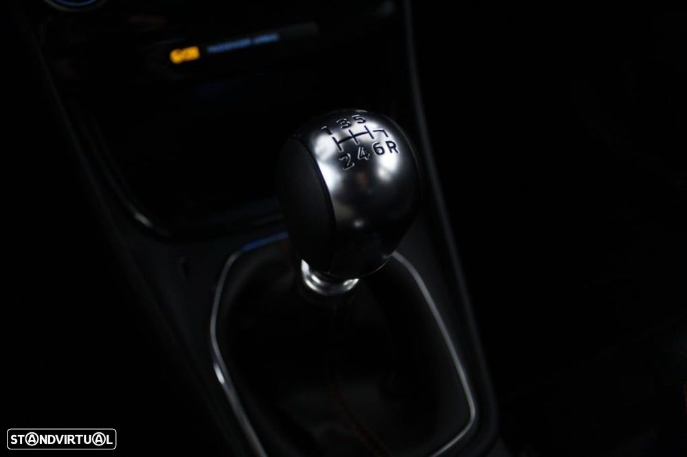 Ford Puma 1.0 EcoBoost MHEV ST-Line X - 30