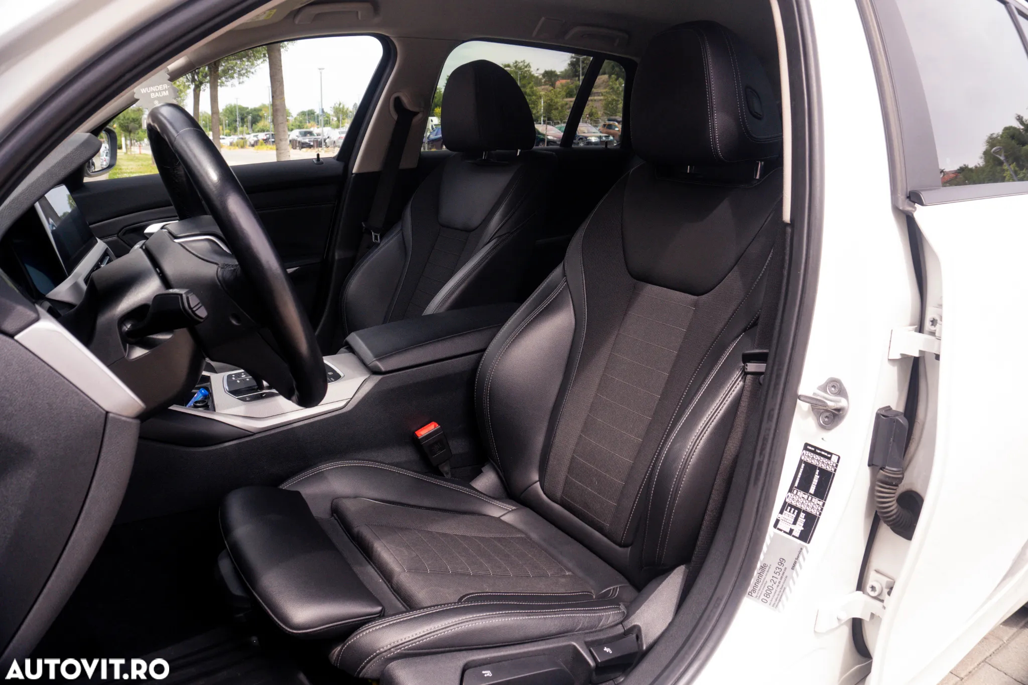 BMW Seria 3 318d Touring Aut. Sport Line - 29
