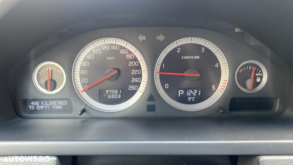 Volvo XC 90 D5 AWD Summum - 6