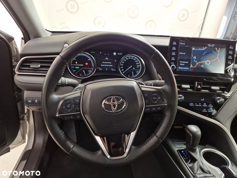 Toyota Camry 2.5 Hybrid Executive CVT - 12