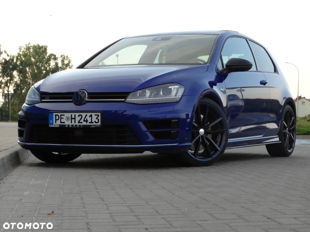 Volkswagen Golf - 2