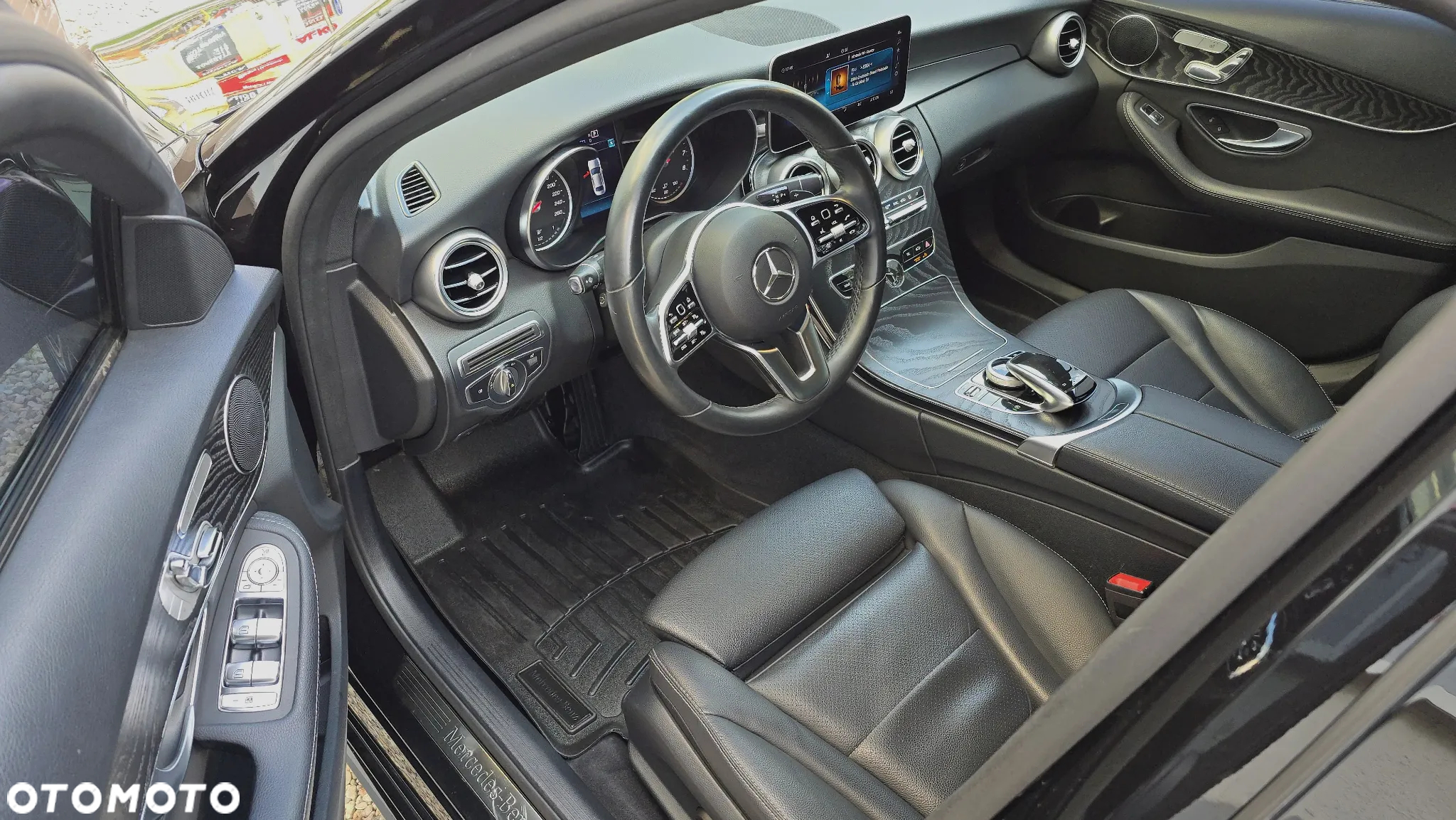 Mercedes-Benz Klasa C 300 9G-TRONIC AMG Line - 7