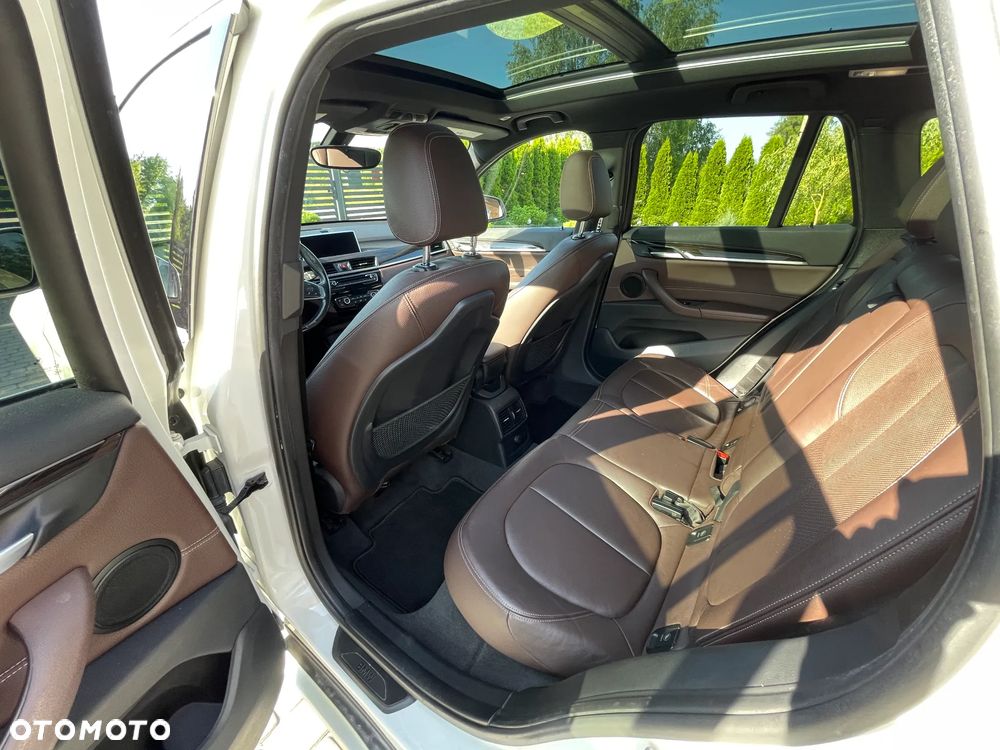 BMW X1 xDrive25i xLine - 18