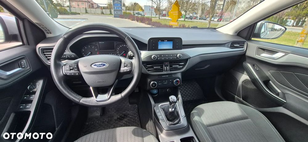 Ford Focus 1.0 EcoBoost Trend Edition - 9