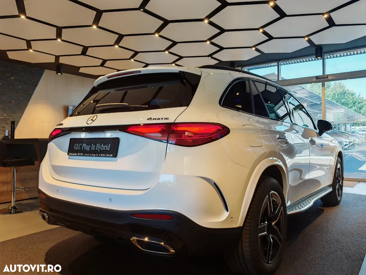 Mercedes-Benz GLC 300 e 4MATIC - 11