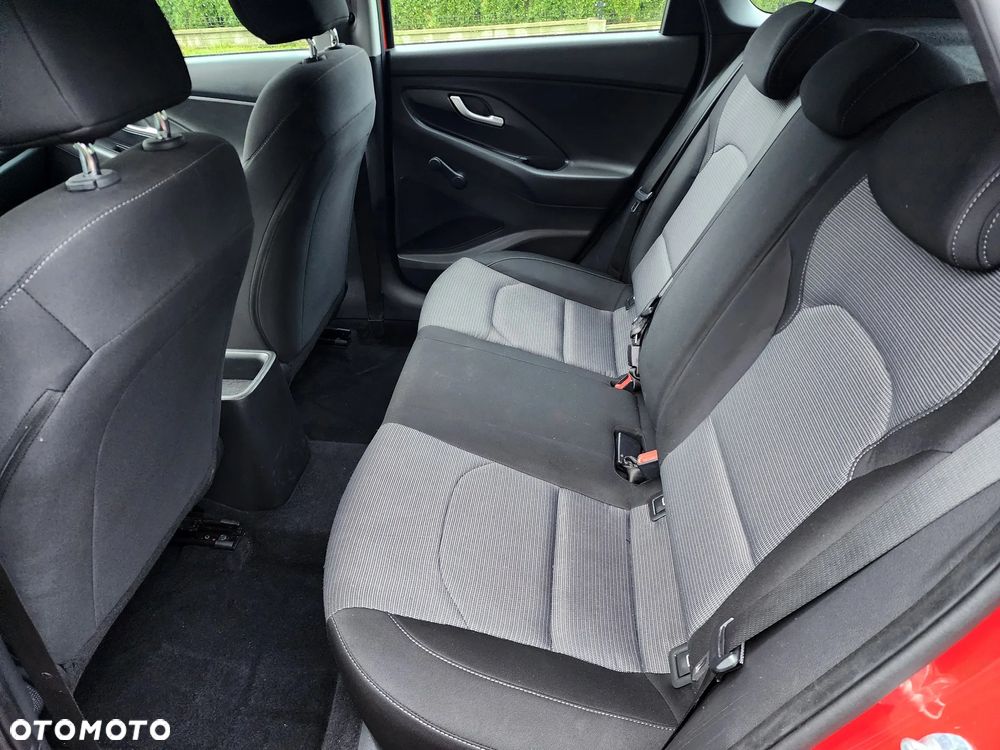 Hyundai i30 1.4 Trend - 32