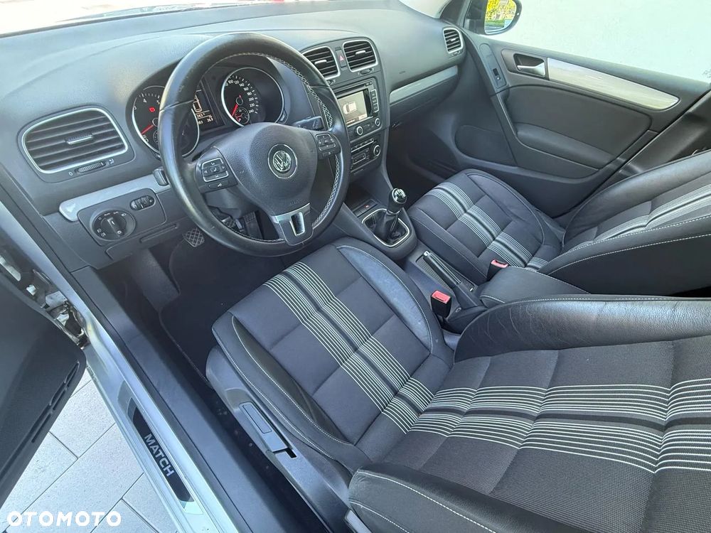 Volkswagen Golf 1.4 TSI MATCH - 30