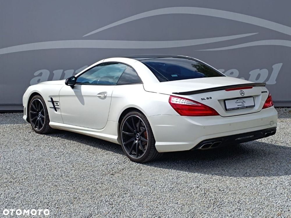 Mercedes-Benz SL 63 AMG - 39