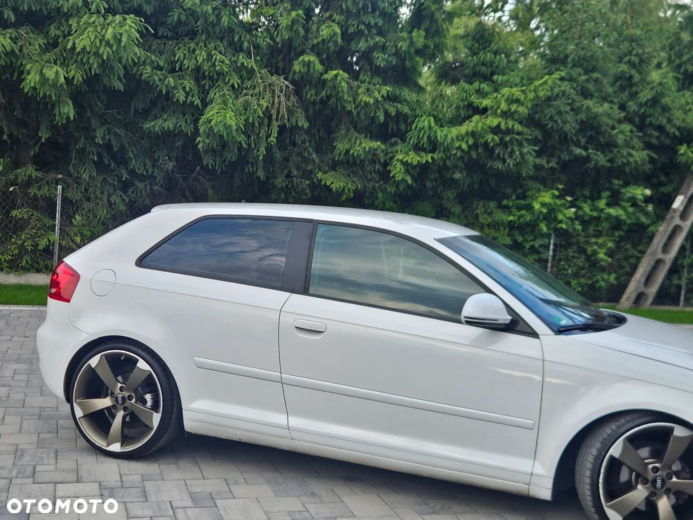 Audi A3 3-drzwiowe 1.6 Attraction - 14