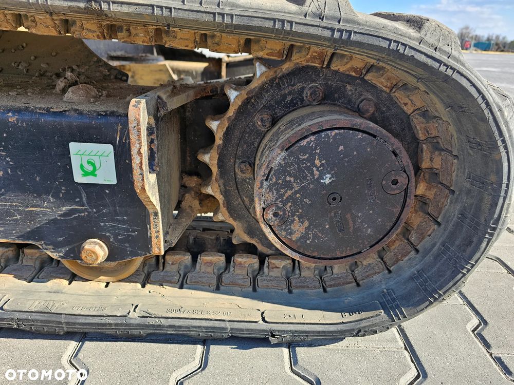 Caterpillar 302.7 - 11