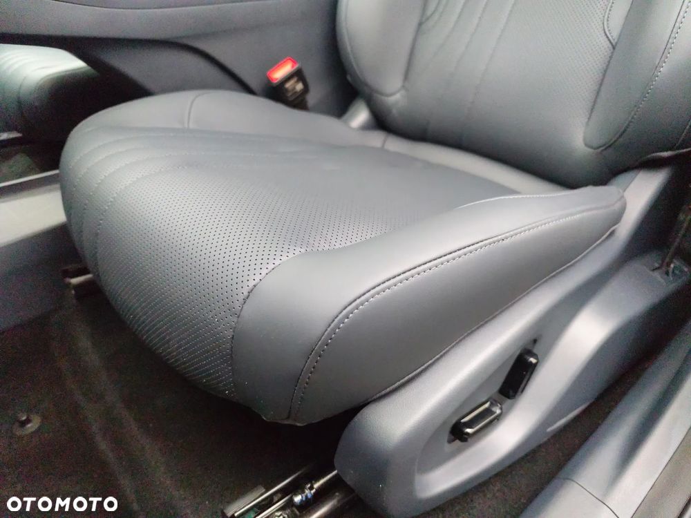 Geely Starray EM-i 1.5 PHEV Max - 12