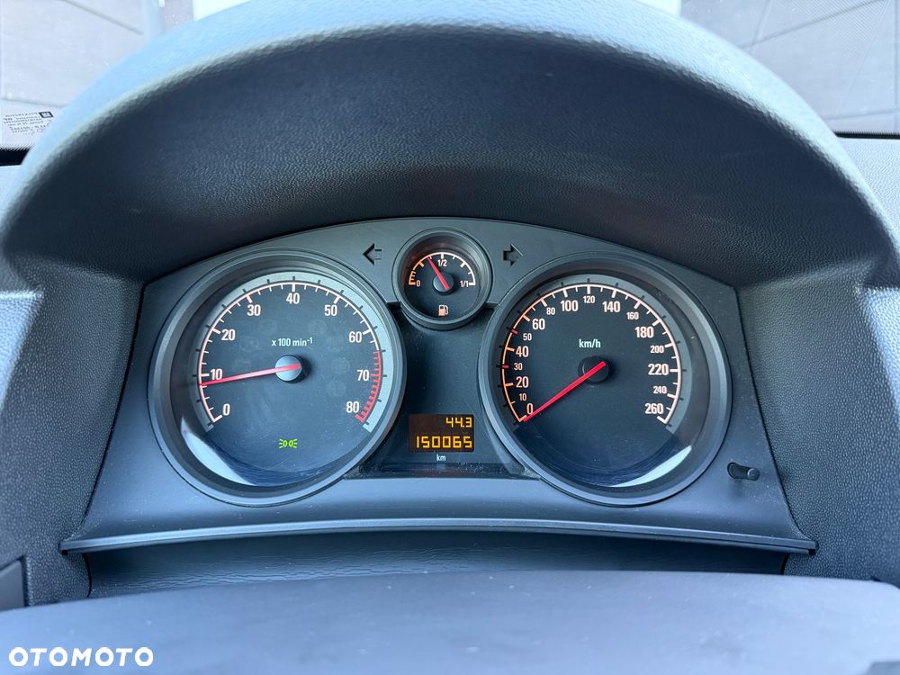 Opel Astra - 32