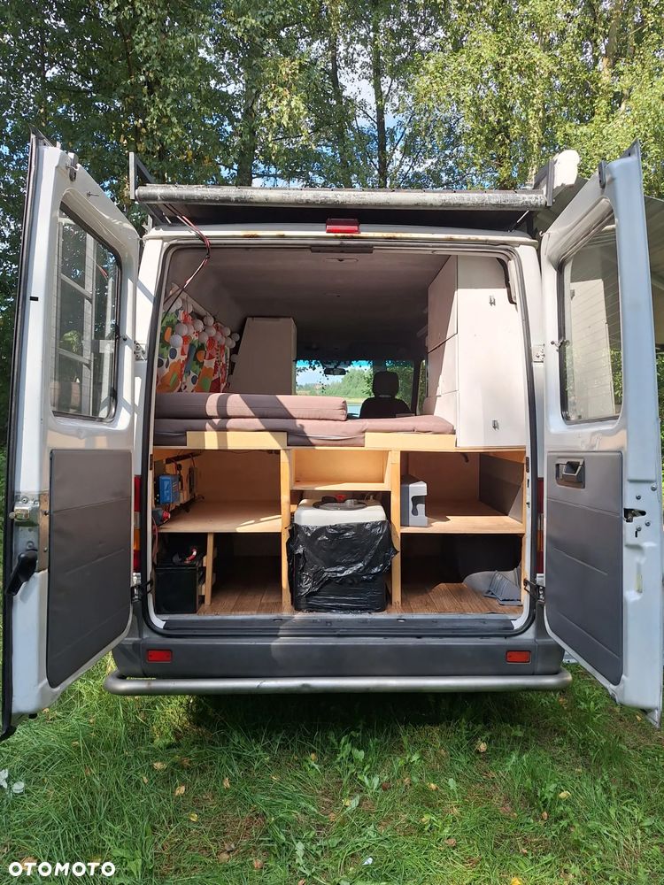 Mercedes-Benz Sprinter - 20