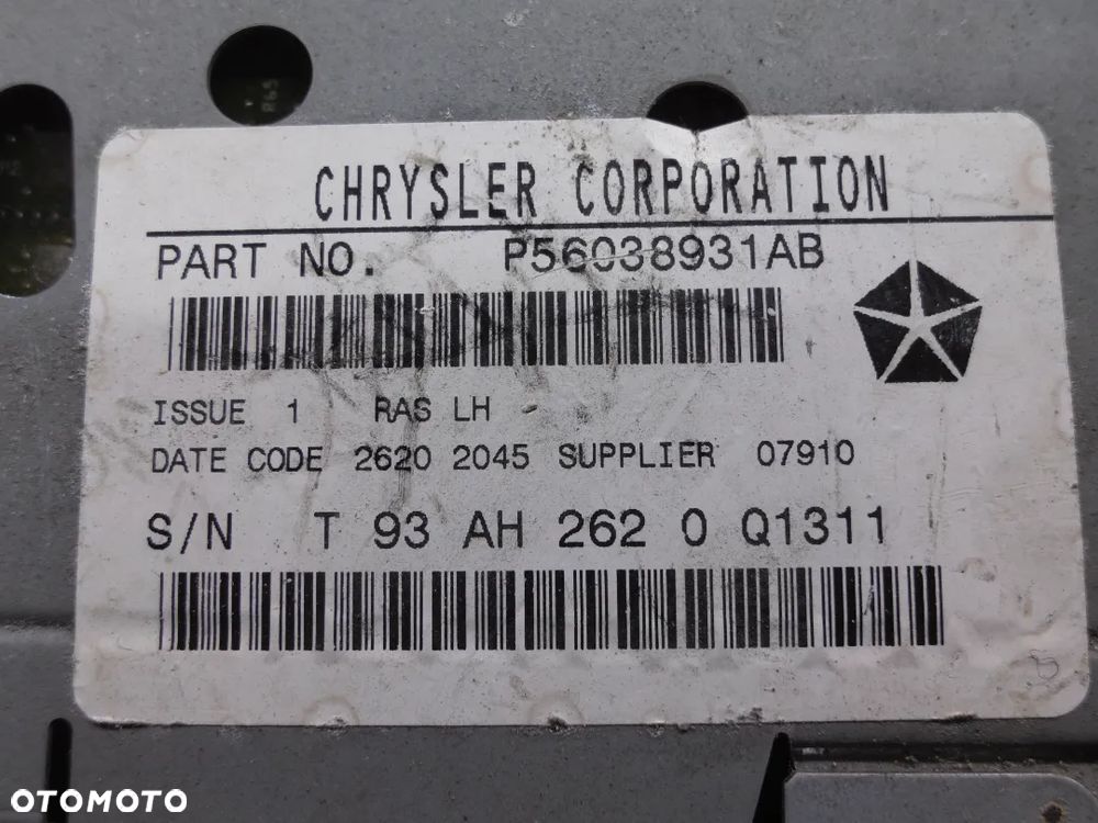 DODGE CARAVAN IV RADIO P56038931AB - 2