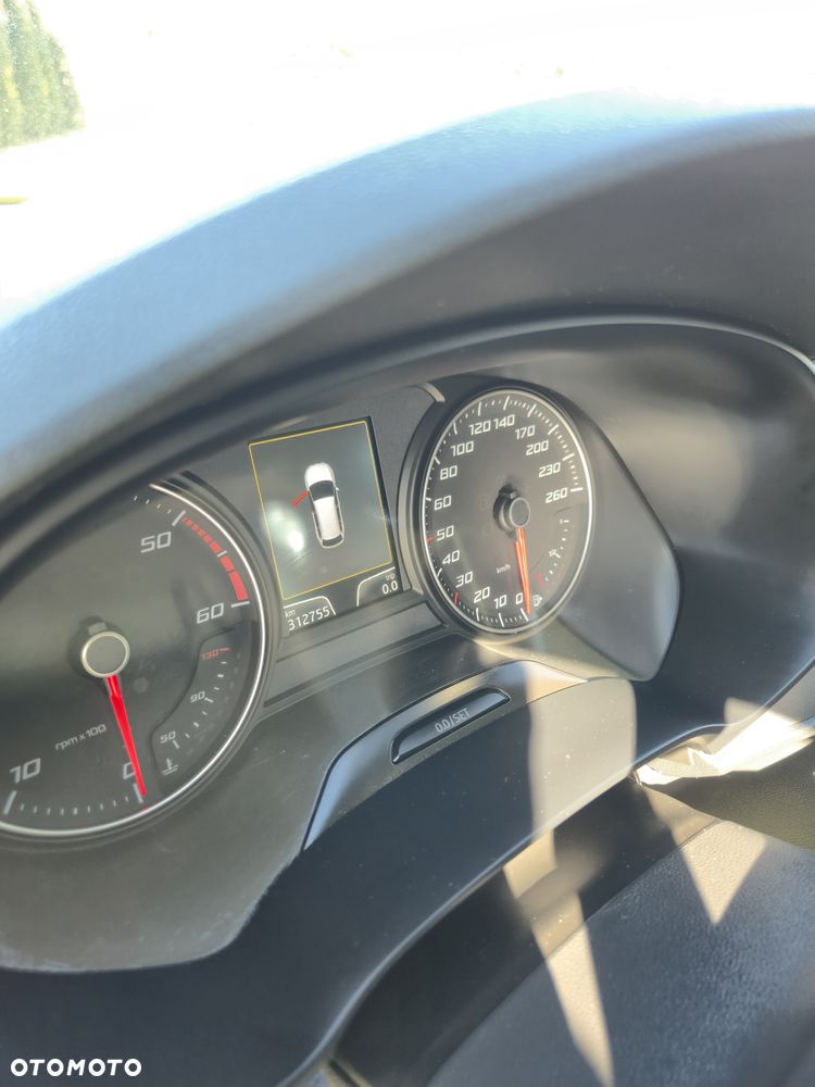 Seat Leon Sportstourer 2.0 TDI Start&Stop FR - 6