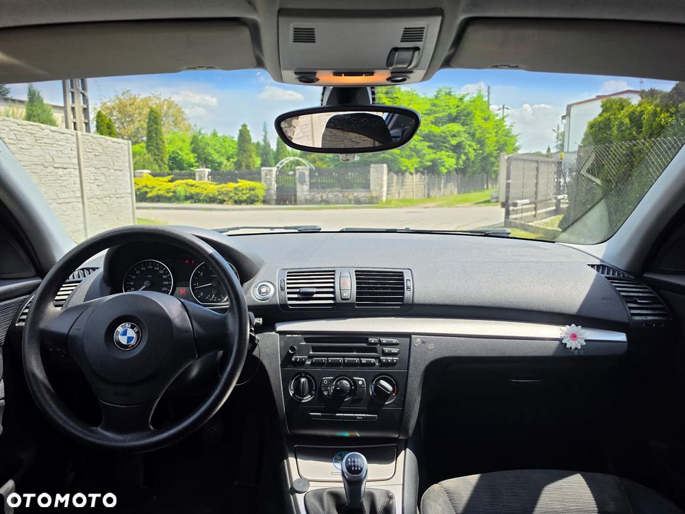 BMW Seria 1 - 18