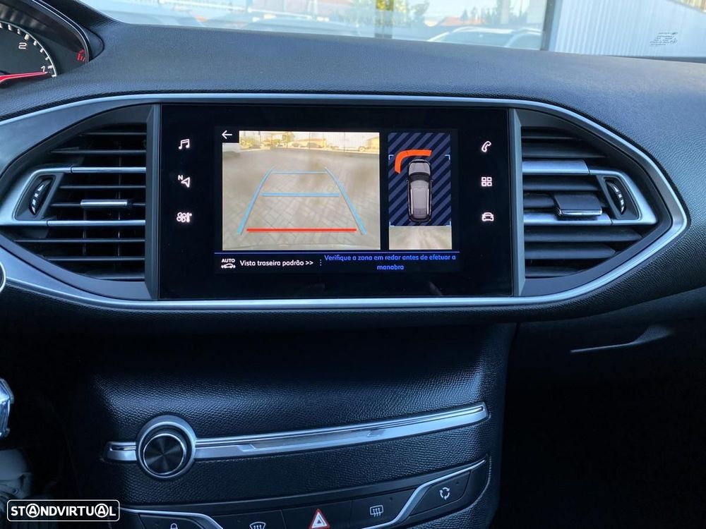 Peugeot 308 SW 1.5 BlueHDi Style - 22