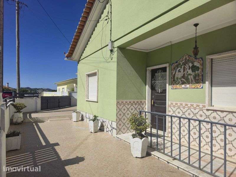 VENDE-SE DUPLA MORADIA - Bairro Alegre, Asseiceira - Venda do Pinheiro - Grande imagem: 2/11