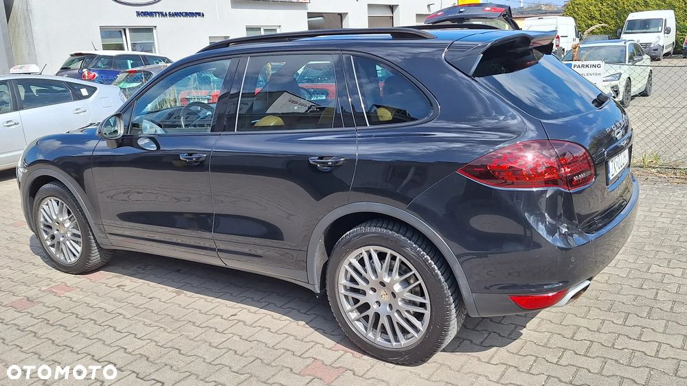 Porsche Cayenne - 3