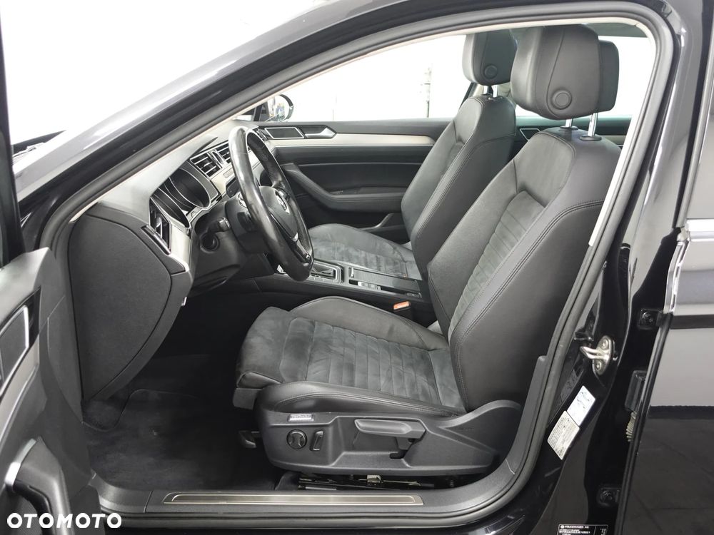 Volkswagen Passat 2.0 TDI SCR DSG Highline - 18