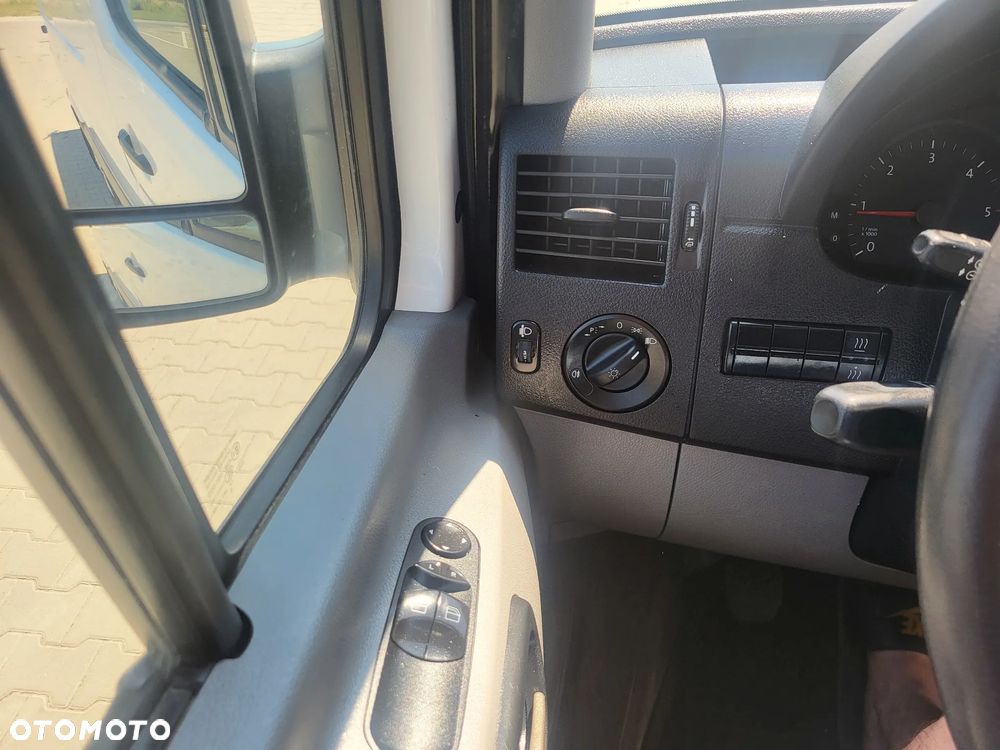 Volkswagen Crafter - 23