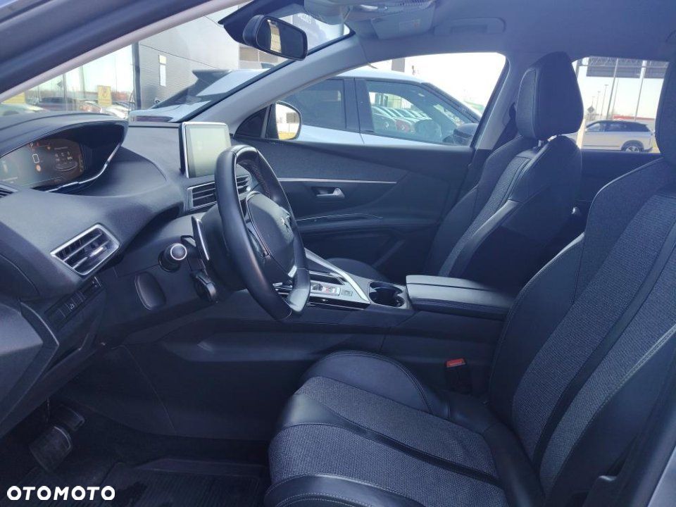 Peugeot 3008 - 18