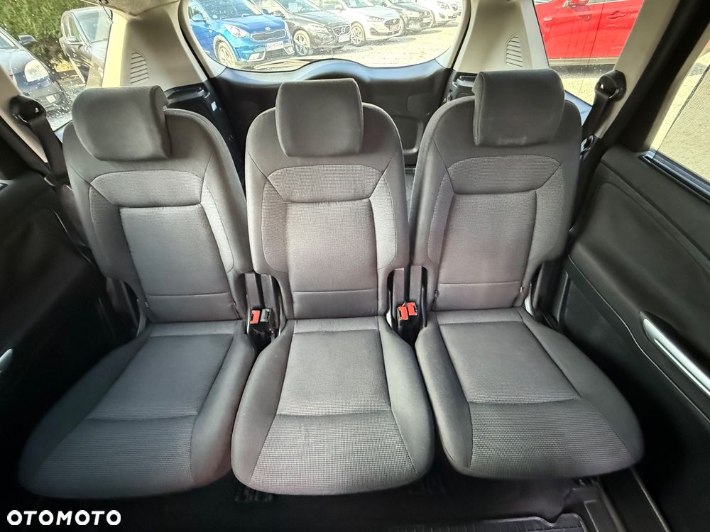 Ford S-Max 2.2 TDCi DPF Trend - 23