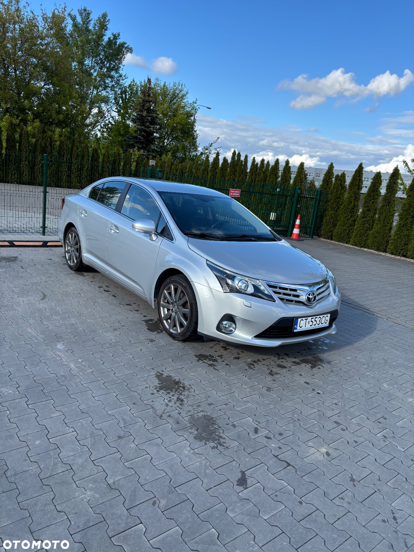 Toyota Avensis 1.8 Sol NAVI MS - 2
