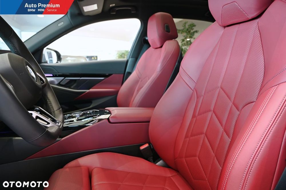 BMW Seria 5 520d xDrive mHEV - 11