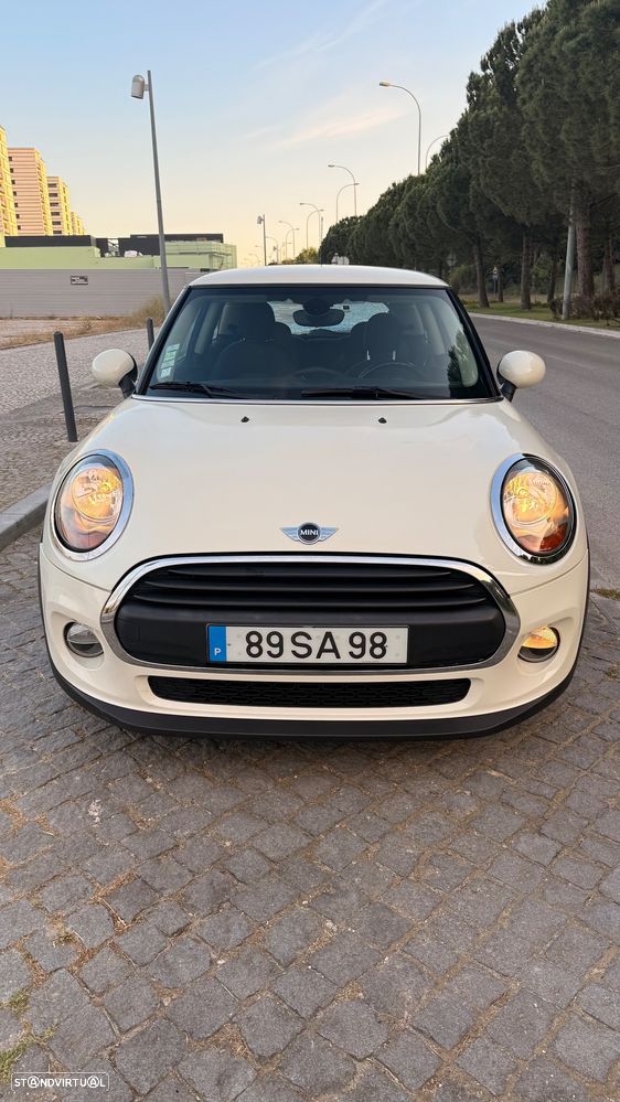 MINI 3 Portas One D - 4