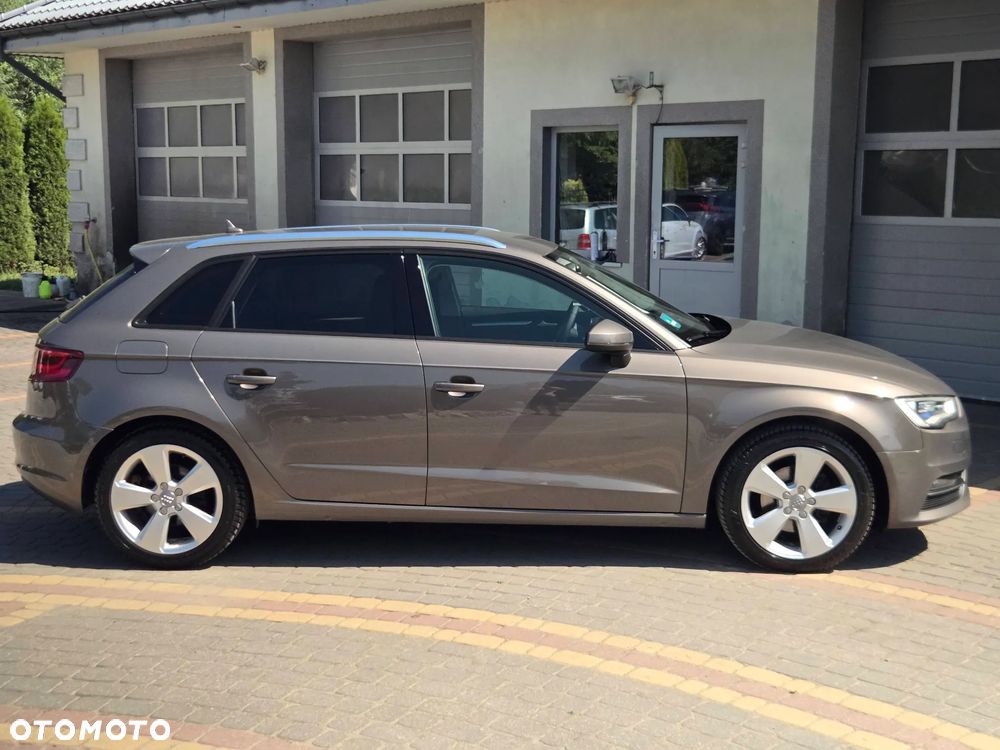 Audi A3 Sportback 2.0 TDI (clean diesel) quattro Ambiente - 17