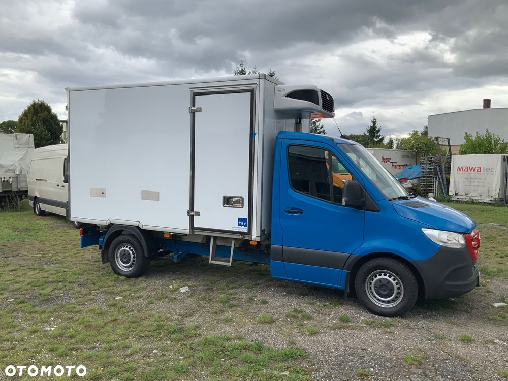 Mercedes-Benz SPRINTER - 2