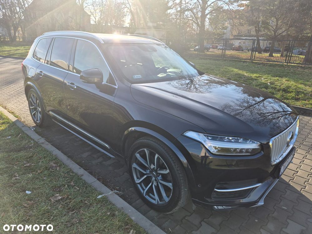 Volvo XC 90 D5 AWD Momentum - 1