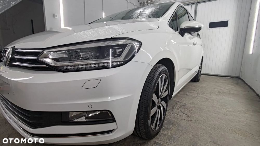 Volkswagen Touran 2.0 TDI BMT Highline DSG - 4