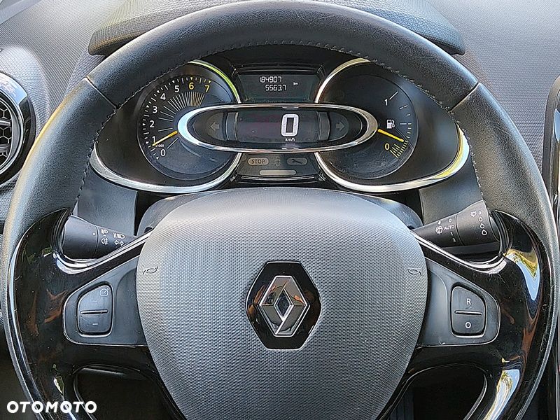 Renault Clio 1.2 16V 75 Luxe - 13