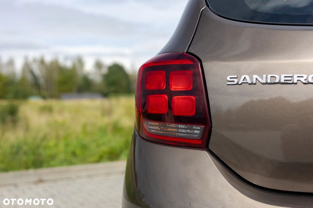Dacia Sandero - 10