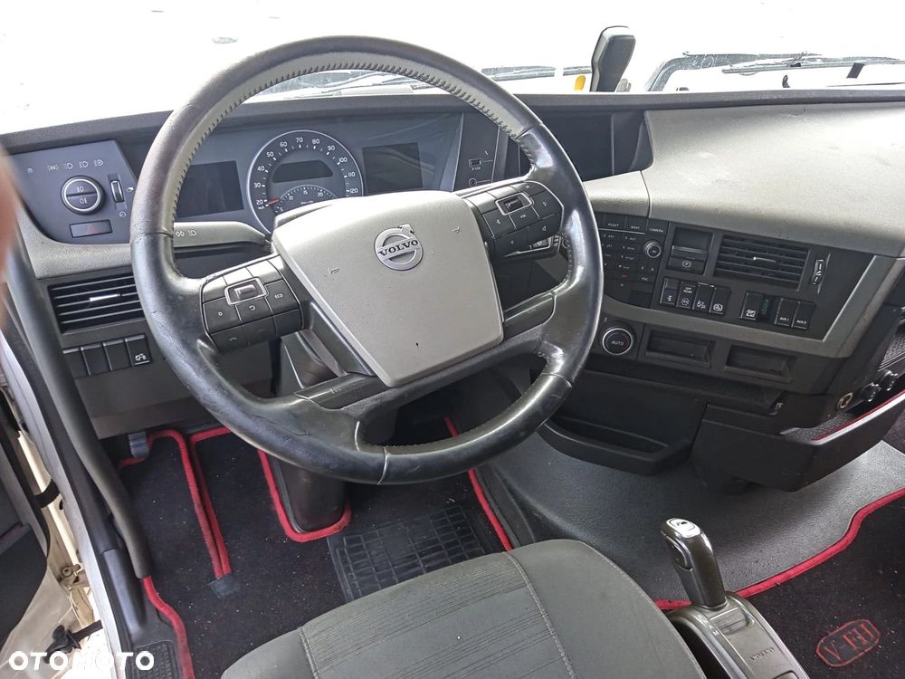 VOLVO FH4 KABINA GLOBETROTTER XL EURO6 2015 - 6