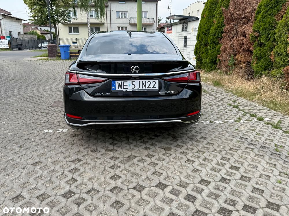 Lexus ES - 3