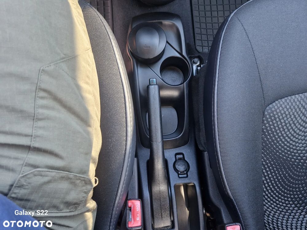 Hyundai i10 1.1 Comfort - 24