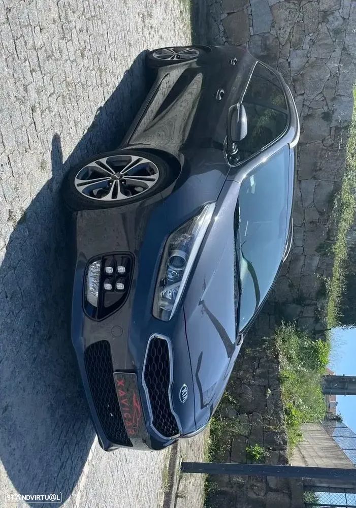 Kia Ceed SW 1.6 CRDi GT Line - 11