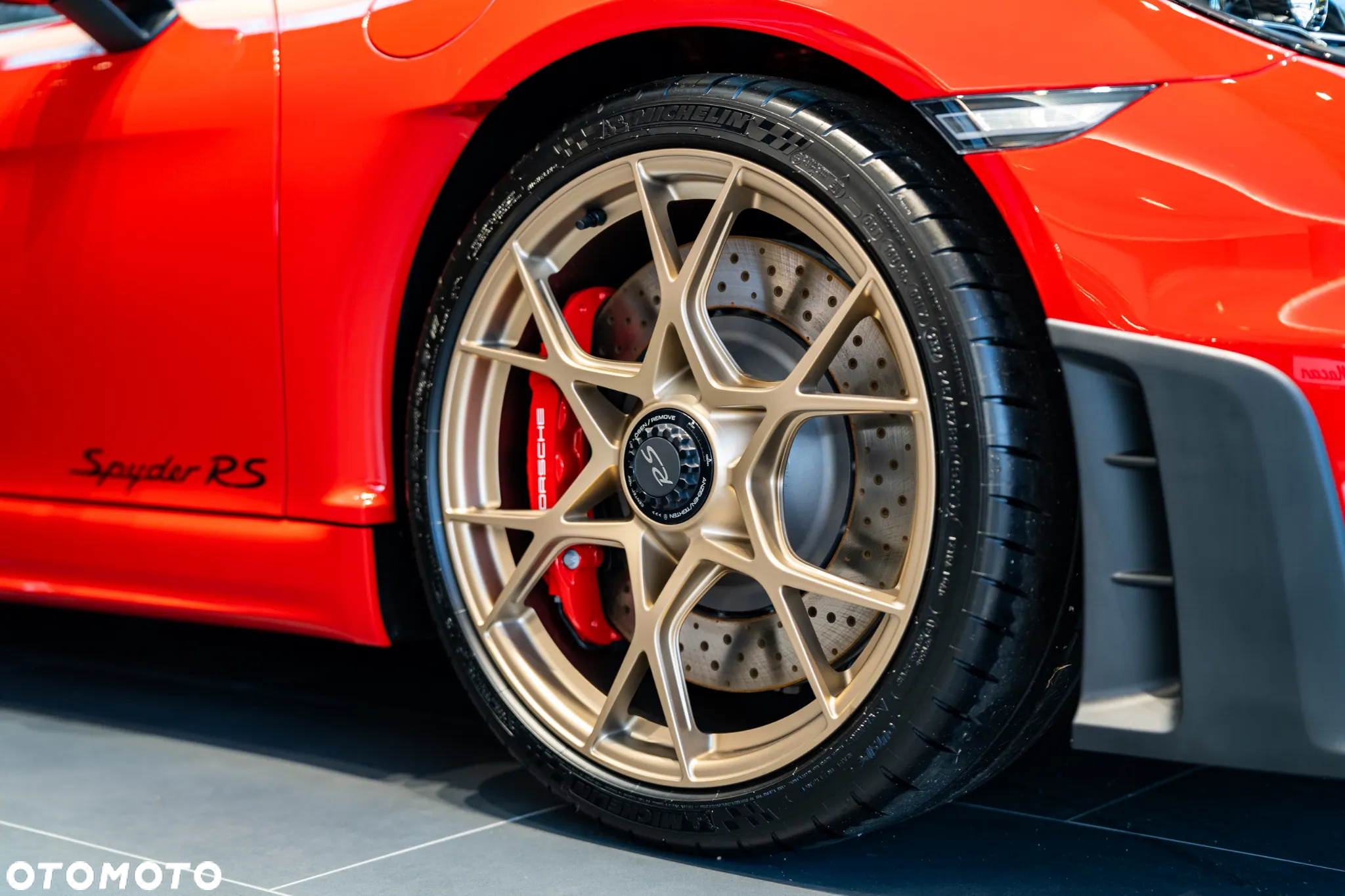Porsche 718 Spyder - 17