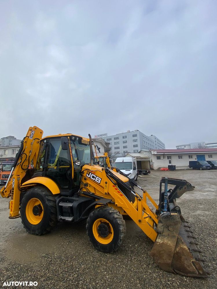 JCB 3 CX - 4