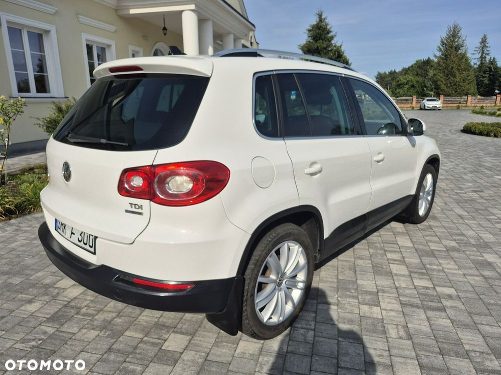 Volkswagen Tiguan - 10