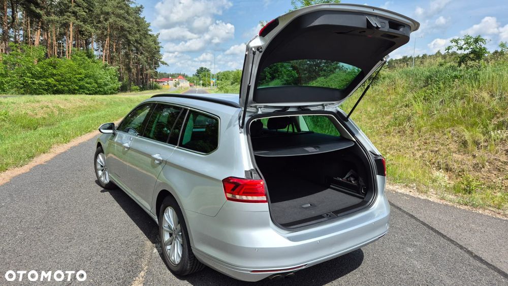 Volkswagen Passat 2.0 TDI SCR 4Mot DSG Comfortline - 12